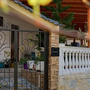 Jona , Sarandë Albania