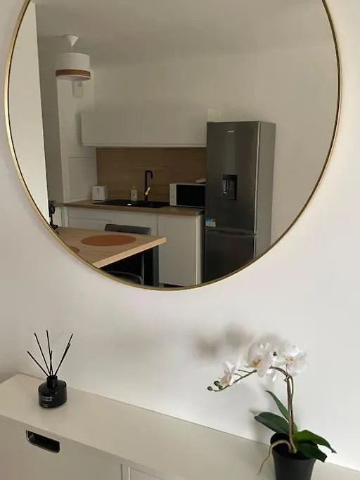 Apartamento Superbe T2 Proche De La Gare Rer Tgv Massy Palaiseau 0*, Massy (Essonne)
